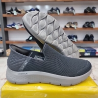 کفش مردانه اسکچرز هندزفری مدل  SLIP-INS GO WALK 216491-DKGY